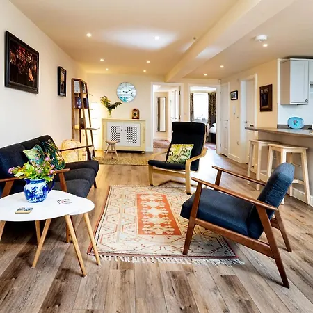 شقة Finest Retreats - Number Seven